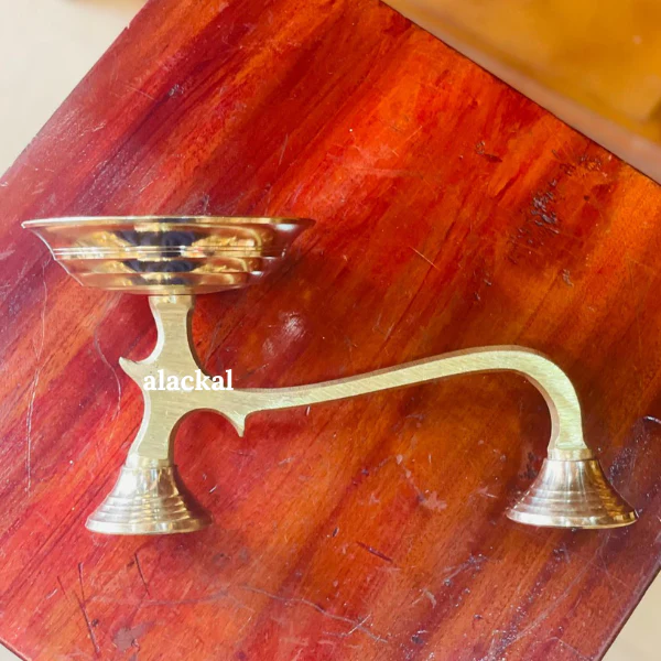 HANDMADE BRONZE CAMPHOR HOLDER WITH LONG HANDLE FOR DEEPARADHANA | TEMPLE ARATI - Image 4