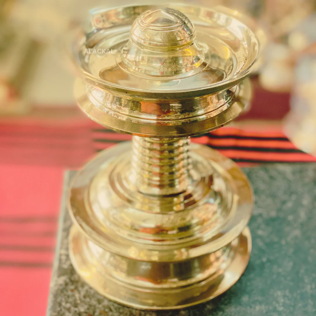 HANDMADE BRONZE MOTTU VILAKKU | TEMPLE LAMP - Image 3