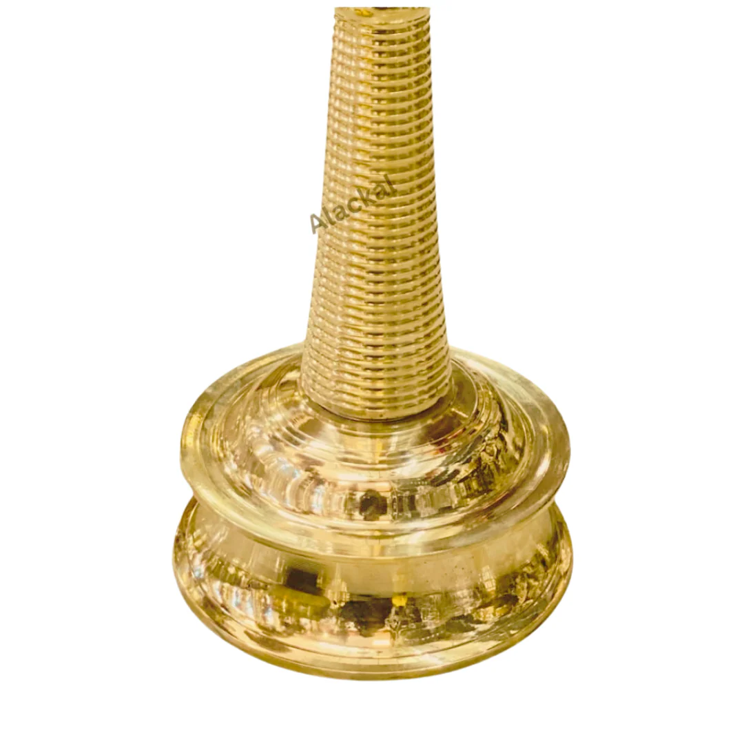KERALA BRASS NILAVILAKKU | OIL LAMP FOR TEMPLE - Image 4