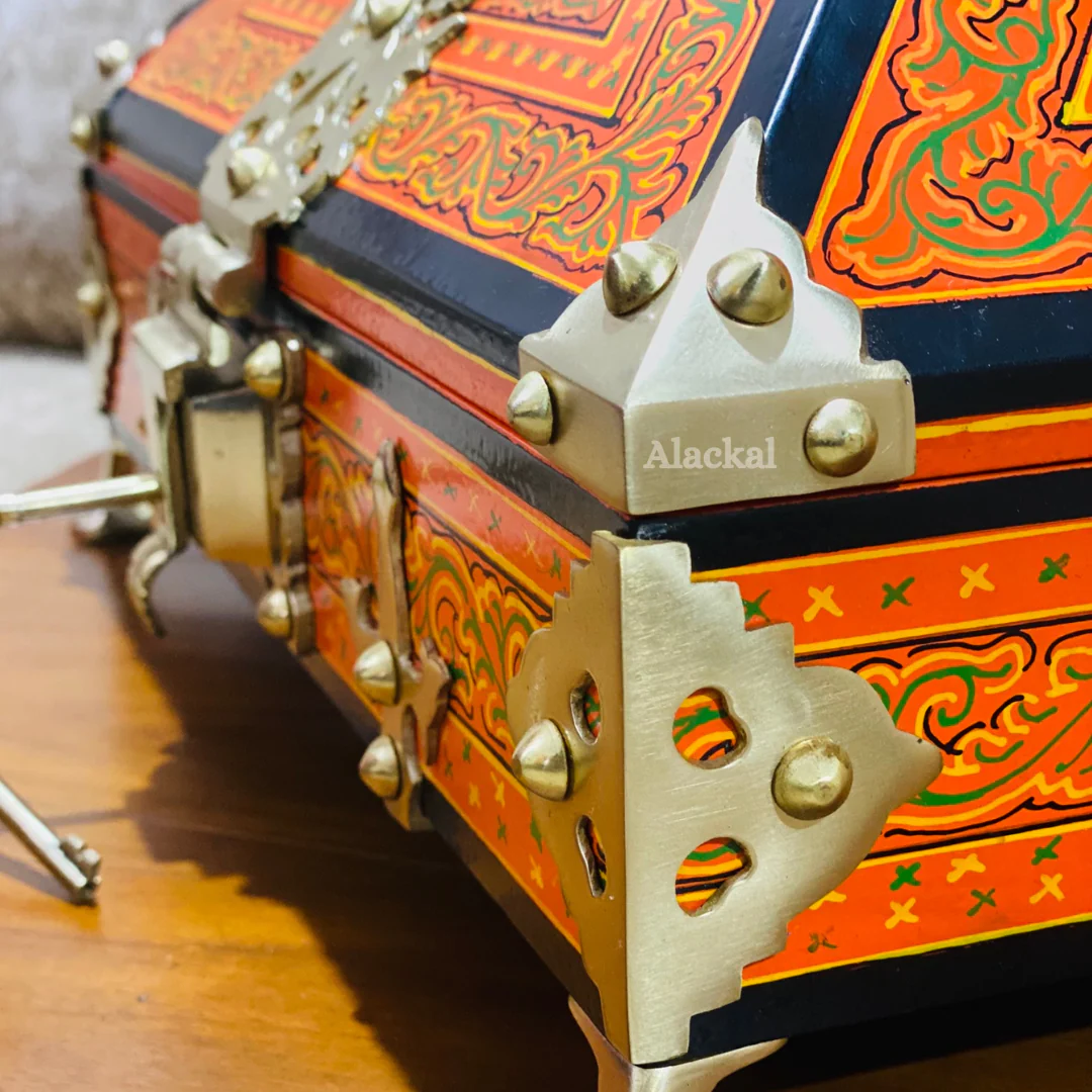 TRADITIONAL HANDCRAFTED NETTURPETTI ( WOODEN JEWEL BOX ) | AAMADAPETTI | ABHARANAPETTI WITH TWO KEYS - Image 3