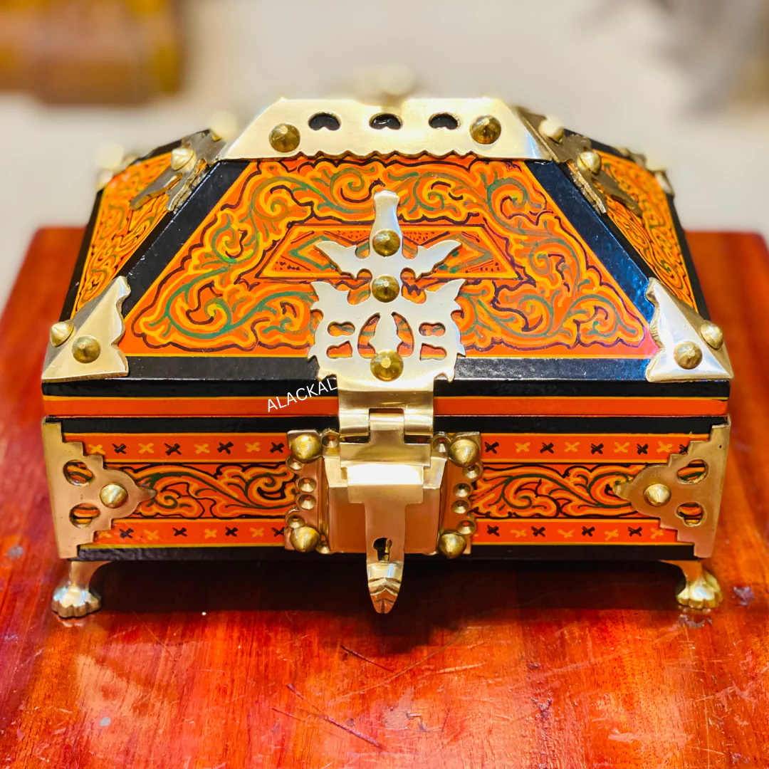 TRADITIONAL NETTURPETTI | WOODEN JEWEL BOX | KERALA AMADAPETTI FOR GIFTING | HOME STYLING - Image 5