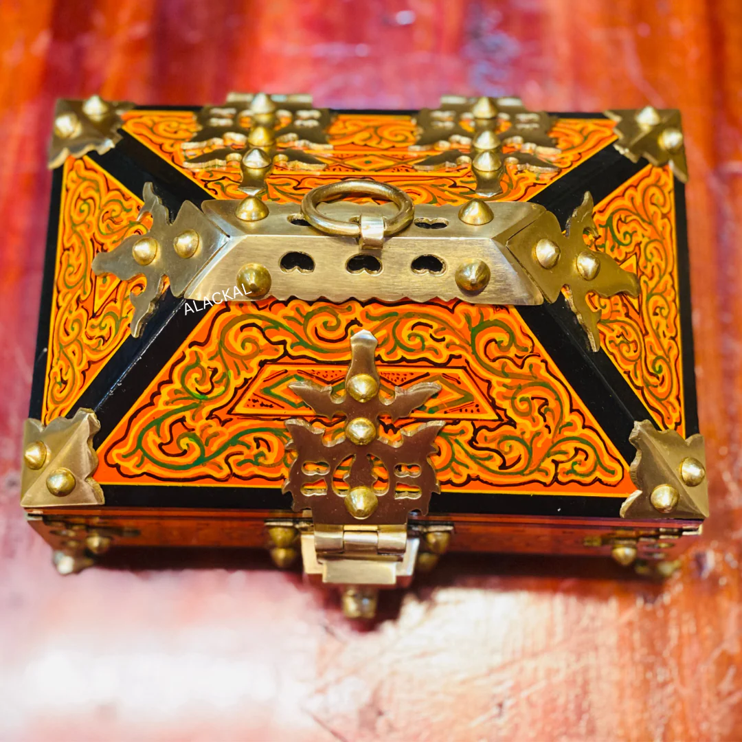 TRADITIONAL NETTURPETTI | WOODEN JEWEL BOX | KERALA AMADAPETTI FOR GIFTING | HOME STYLING - Image 7